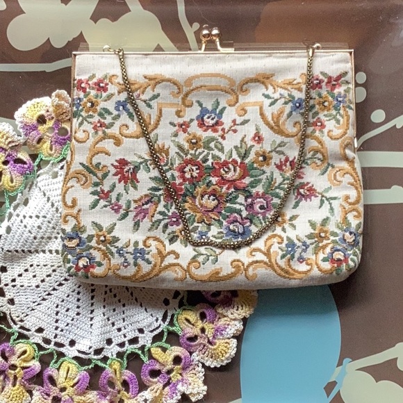 Vintage 1960’s Du Val clutch/handbag. Brass details. Made in Hong Kong - Picture 1 of 8